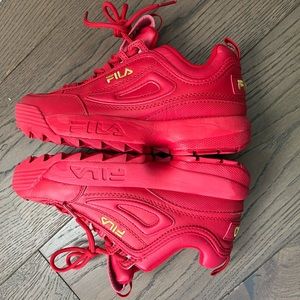 Red hot chunky women’s Fila sneakers❤️‍🔥